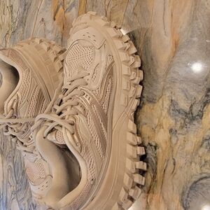 Balenciaga Beige Sneakers